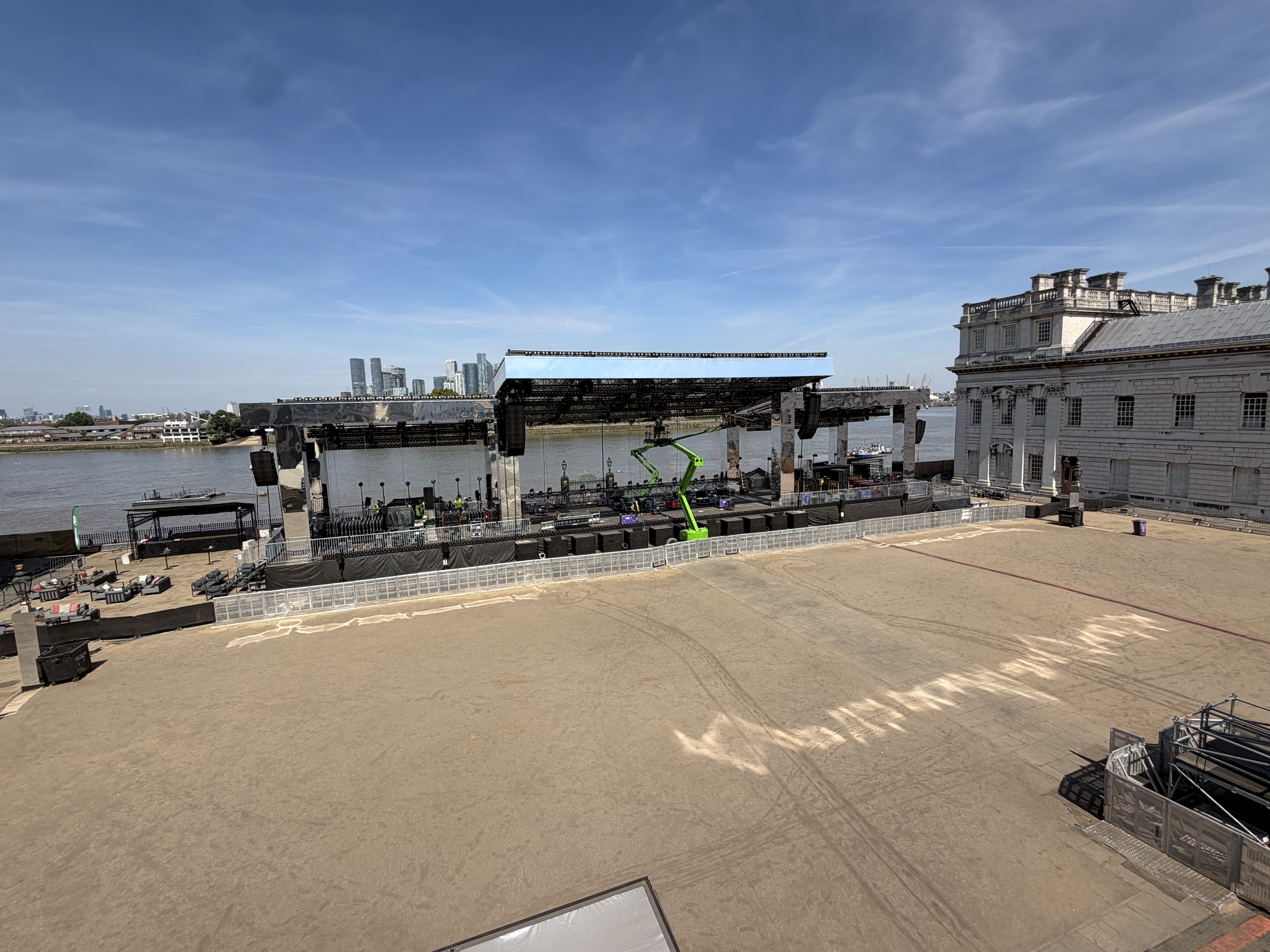 Labyrinth load in